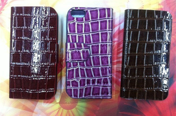 Les dispositifs de couverture d'Iphone de secousse latérale noire pour le cuir de l'unité centrale iPhone5 enferment IP5C-5